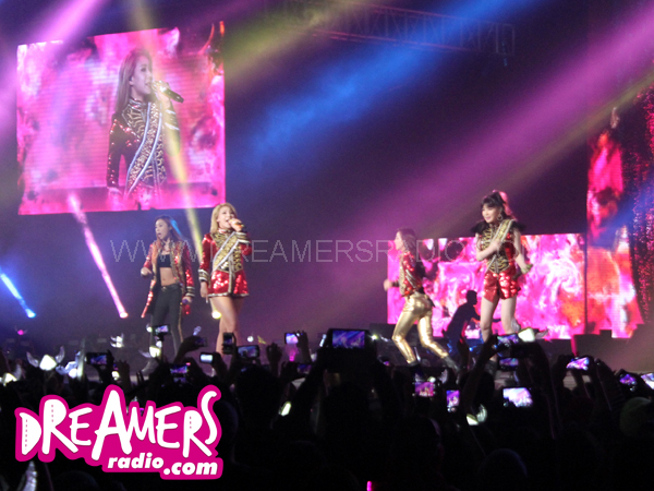 Lagu 'Crush' Buka Konser Perdana 2NE1 di Jakarta!